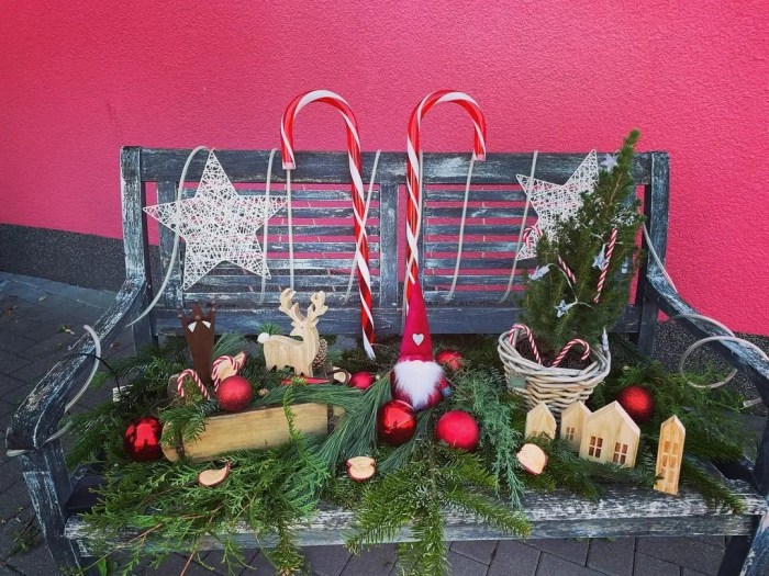 Christmas decor for outdoor bench