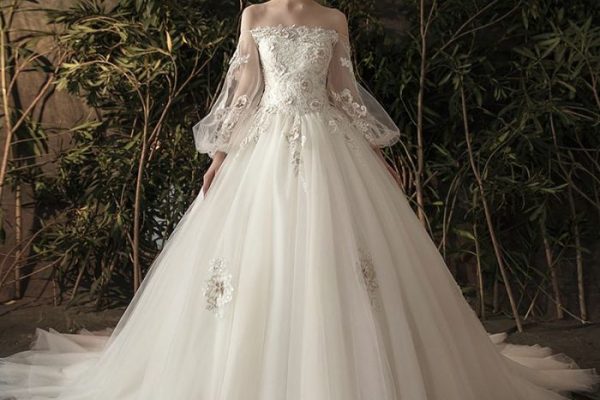 Puff sleeve ball gown wedding dress