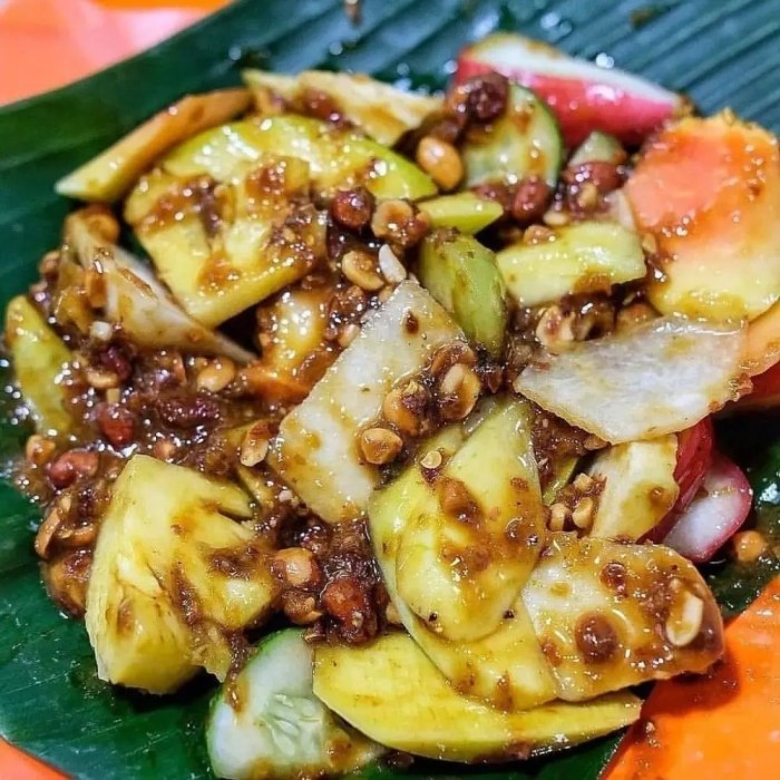 Resep ayam bumbu rujak tanpa santan