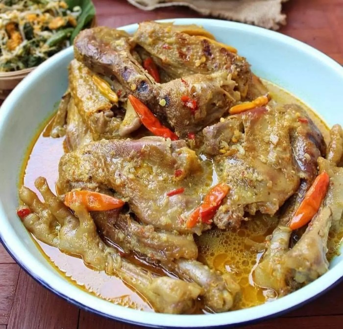 Resep ayam lodho khas trenggalek