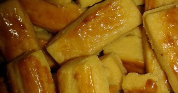 Resep kue stik bawang royco